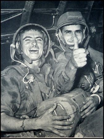 Guerre morte il y avait une guerre en Indochine JP Dannaud 1ère édition 1954 recueil photographies militaria Dien Bien Phu Asie colonies Guerre morte il y avait une guerre en Indochine JP Dannaud 1ère édition 1954 recueil photographies militaria Dien Bien Phu Asie colonies