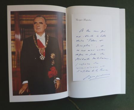 La médaille militaire Michel Massian éditions Neuf 1972 militaria tirage nominatif sous emboitage décorations armée guerre La médaille militaire Michel Massian éditions Neuf 1972 militaria tirage nominatif sous emboitage décorations armée guerre