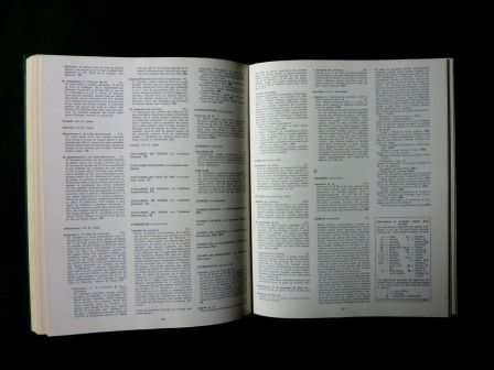 2000 fleurs plantes et arbustes en couleur Roy Hay Patrick M. Synge ditions des deux coqs dor 1971 horticulture arboriculture botanique dictionnaire nature jardins